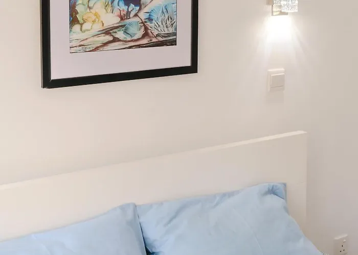 Rendezvous One Bedroom Flat *