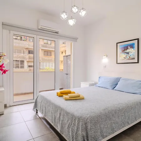 Rendezvous One Bedroom Flat 아파트 라르나카