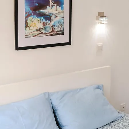 Rendezvous One Bedroom Flat *